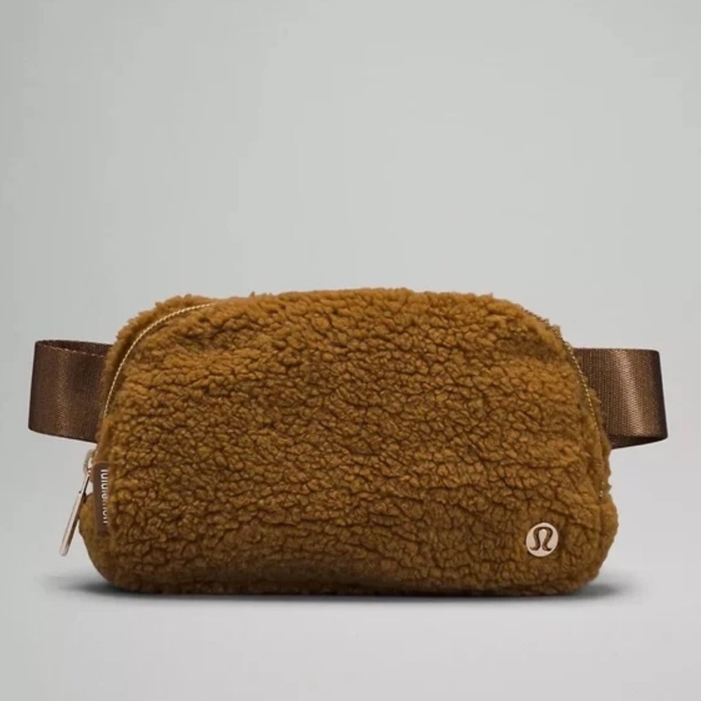 Lululemon Everywhere Belt Bag 1L *Fleece - Picture 1 of 11